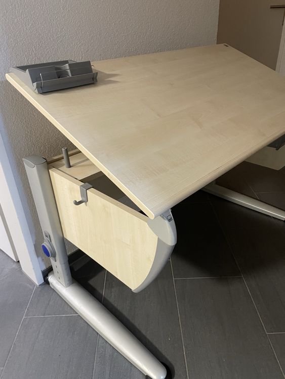 Kinder Pult (Gebraucht) in Killwangen für CHF 15 – nur Abholung auf ...