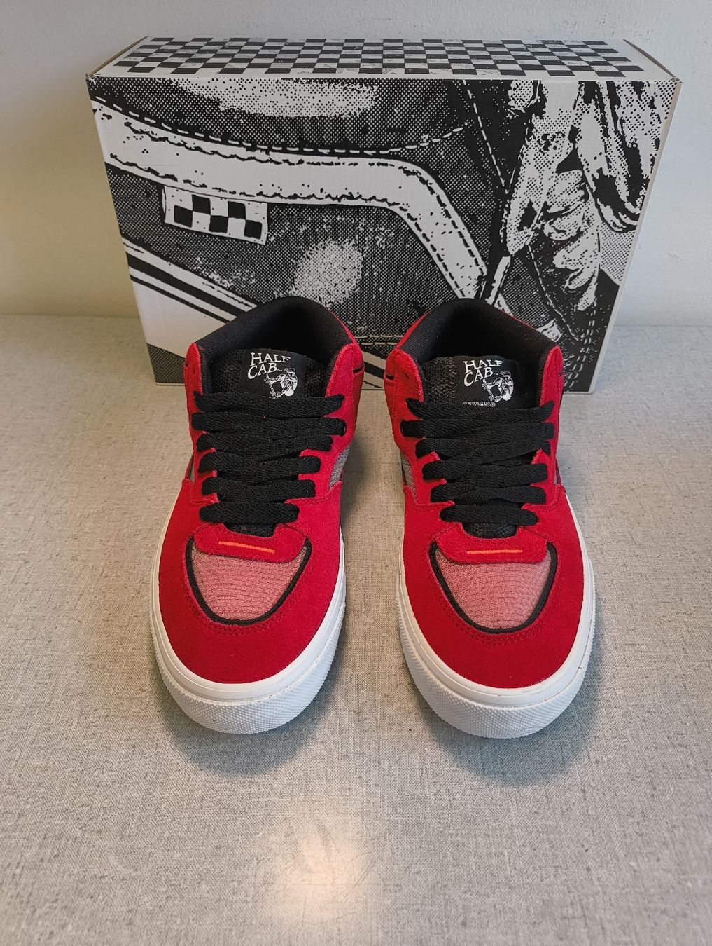 Vans Scarpe da uomo: Vans Half Cab, red black grey, Gr.42.5 – Nuovo e nell'imballaggio originale da Uitikon Waldegg venduto da PJLS1 1