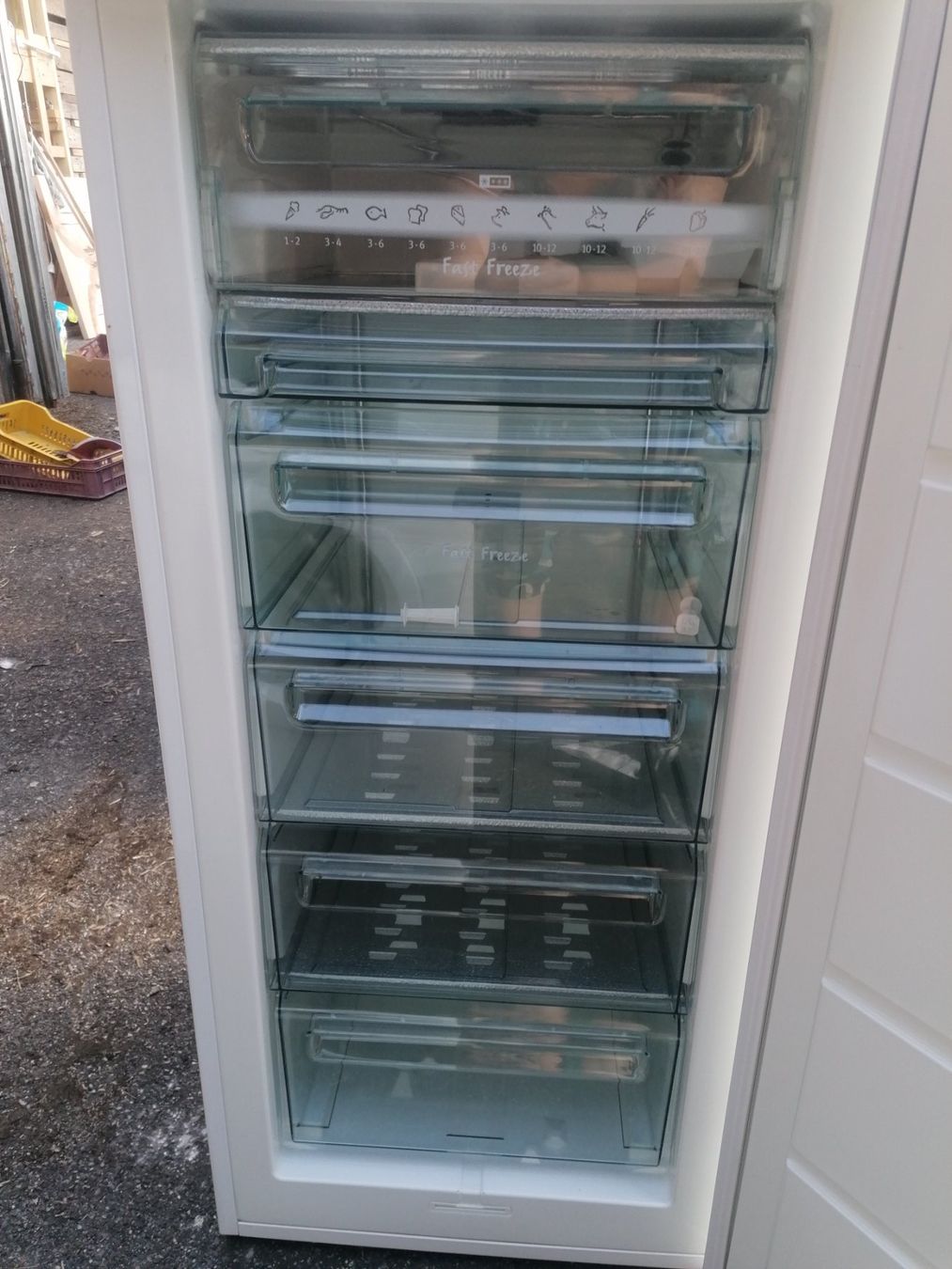 Electrolux Congelatori: Electrolux Gefrierschrank EU:6836 c.Type:B227796. – Usato da Biel / bienne venduto da Sarouch9