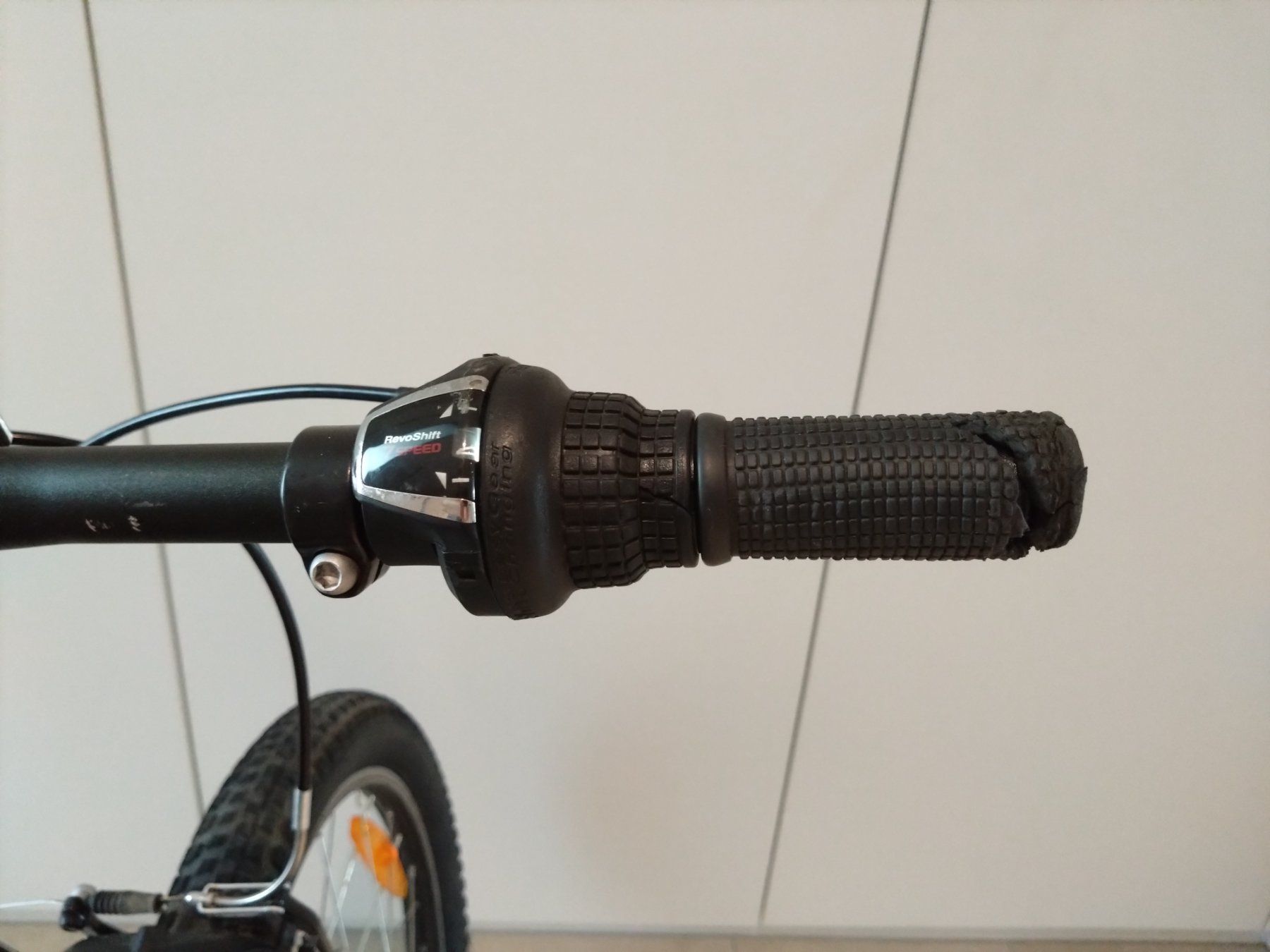 Specialized Biciclette: Kinderfahrrad Specialized Hotrock 20" – Usato da Schenkon venduto da kkm2 5