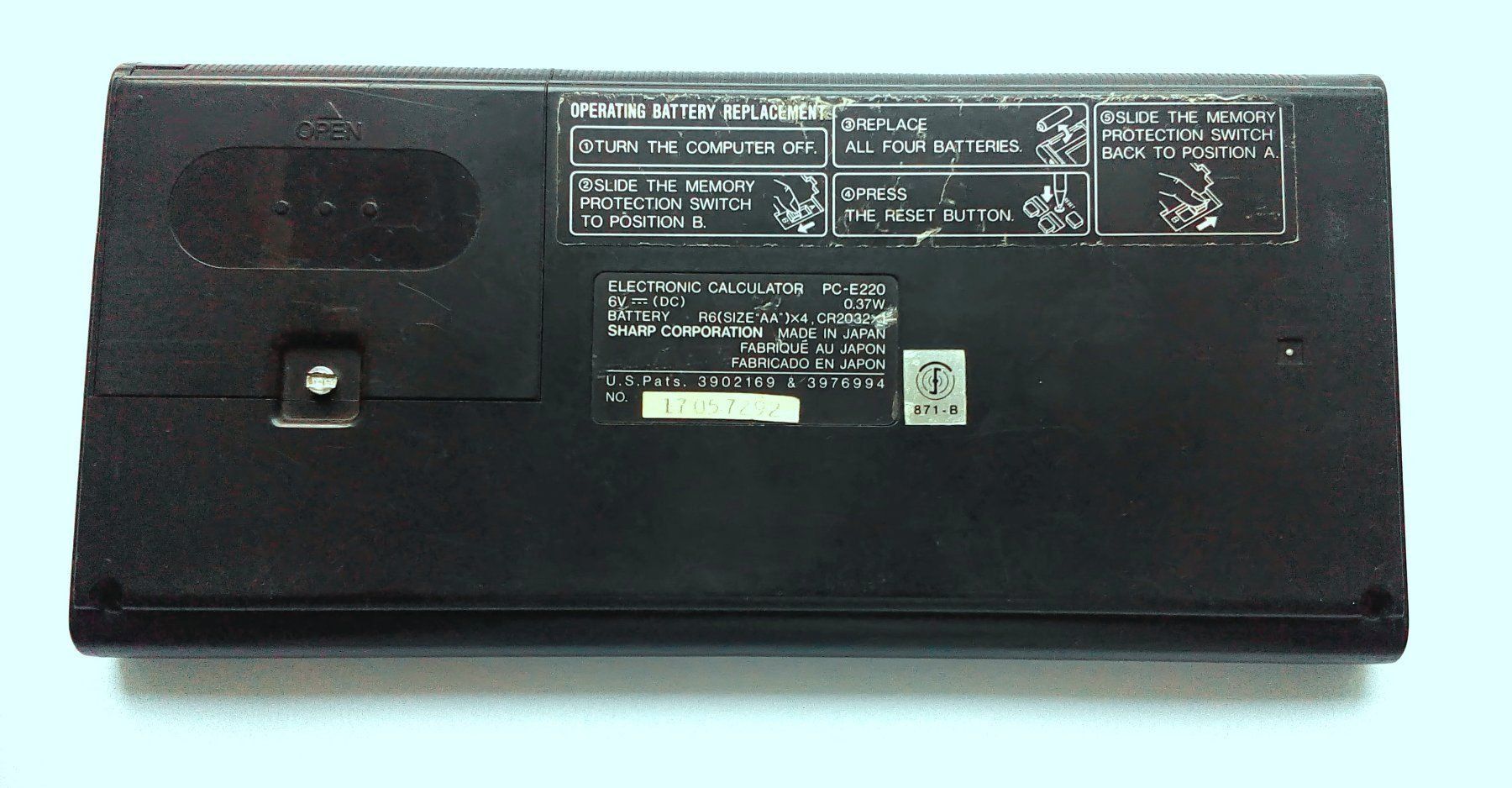 Sharp Taschenrechner: SHARP PC-E220 Computer / Rechner (mit Handbuch & Batterien) – Gebraucht aus Wil SG von  2