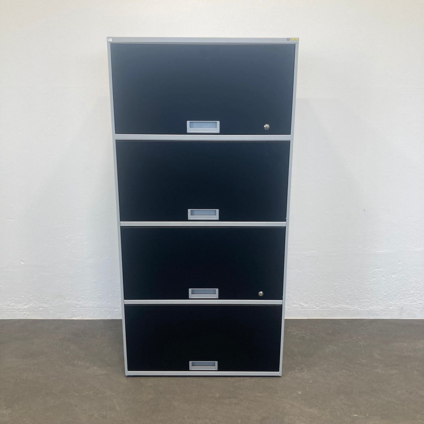 Lista Armadi: Lista Office LO Qub Modul-Kombination 4-OH – Usato da Schönenwerd venduto da mcofficeshop