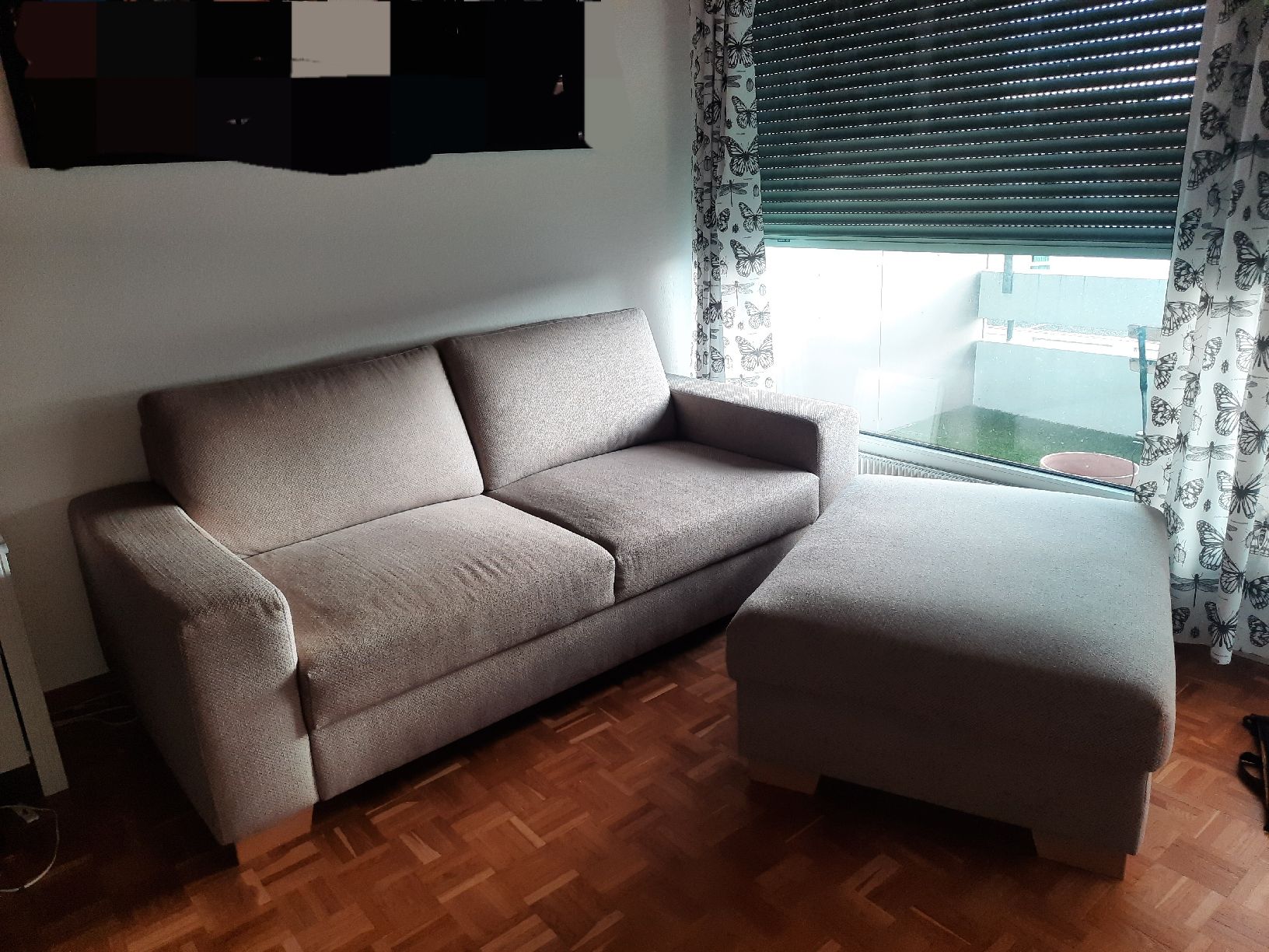 Ikea Sofas: IKEA Sörvallen 2er Sofa, mit Hocker, beige – D'occasion à Zuchwil par B0untyhunter 1