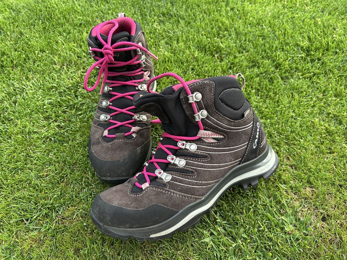 Aku Scarpe per ragazze: Aku Wanderschuh Gore Tex / Grösse 38 – Usato da Jonen venduto da speedy1972