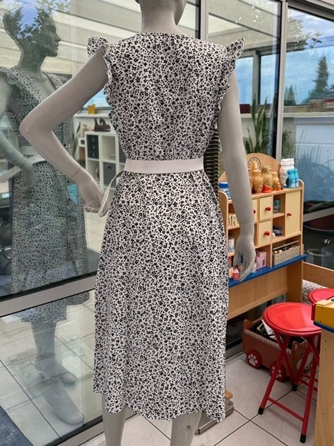 Vestiti: Leichtes Sommerkleid, ohne Gurt – Nuovo (secondo la descrizione) da Lostorf venduto da Nick1258 1