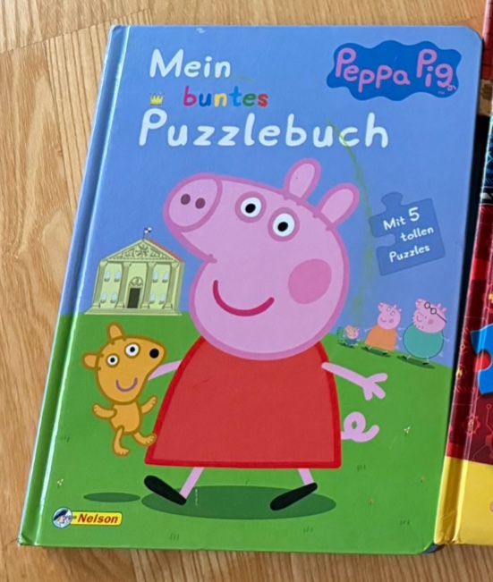 Libri: Peppa Puzzle Buch – Usato da Stallikon venduto da sideko