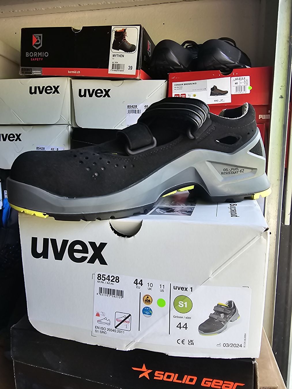 Uvex Herrenschuhe: Arbeitsschuhe – Gebraucht aus Zunzgen von Fleksi 1