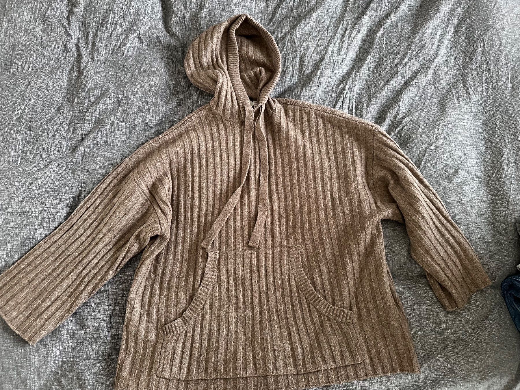 H&M Maglioni & Felpe: H&M Strick-Hoodie, Top Zustand – Usato da Haldenstein venduto da enie123