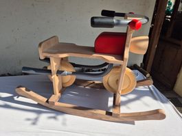 Holz-Schaukeltöff, tolles Design - tolle Handarbeit