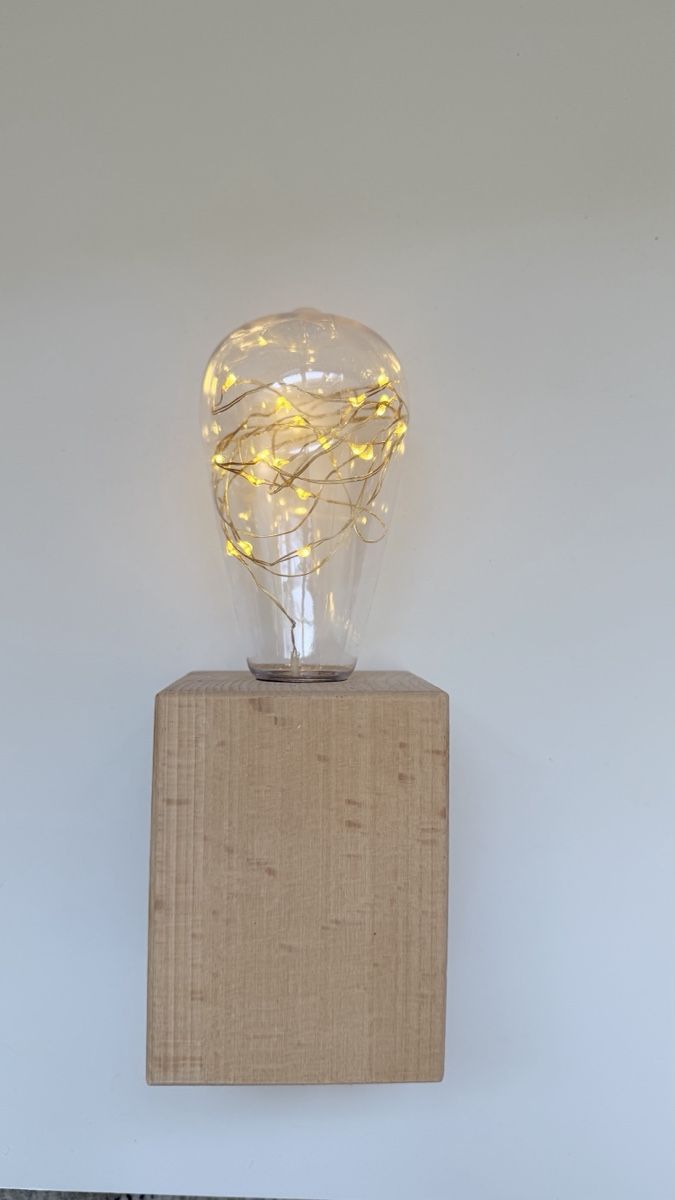 Tutte le decorazioni: Lampe mit LED Lichterkette und Holzsockel – Nuovo (secondo la descrizione) da Luzern venduto da ann_rk7y
