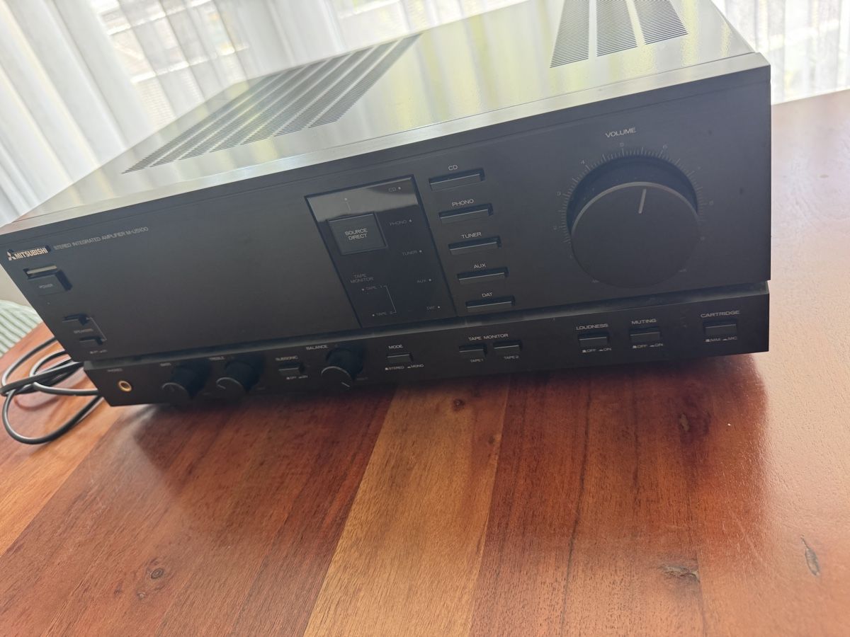 Mitsubishi Verstärker: Mitsubishi Stereo Verstärker M-U5100 – Gebraucht aus Seewen SZ von QM.03 3