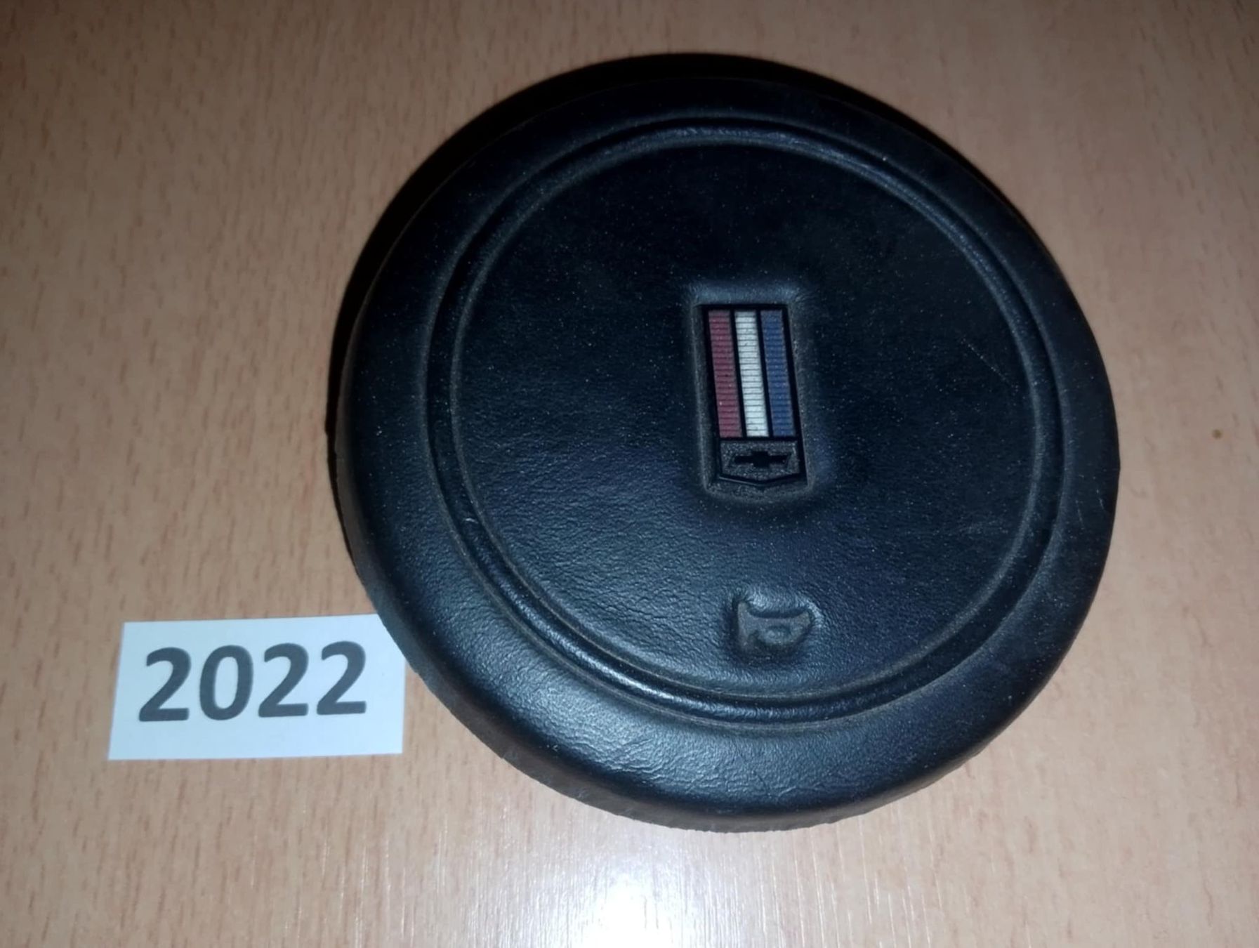Chevrolet Tutti pezzi di ricambio auto: Camaro Hornknopf – Usato da Niedergösgen venduto da usc_l8gm 2