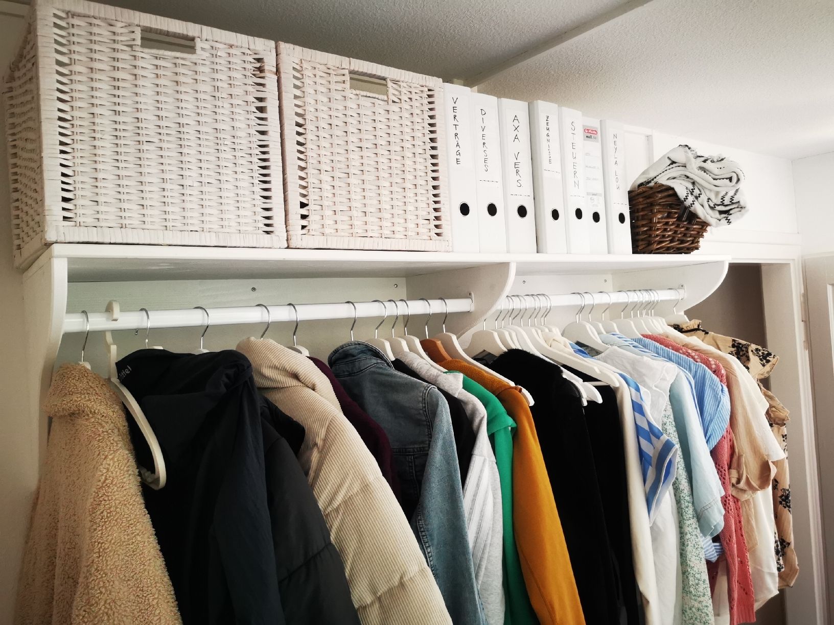 Garderobe: Garderobe / offener Kleiderschrank – Neu (gemäss Beschreibung) aus Arbon von Sunna1 2