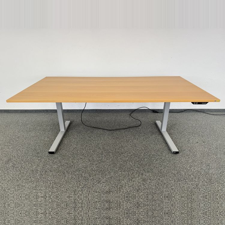 Scrivanie: Echo Cubos Sitz-Steh Schreibtisch – Usato da Schönenwerd venduto da mcofficeshop 1