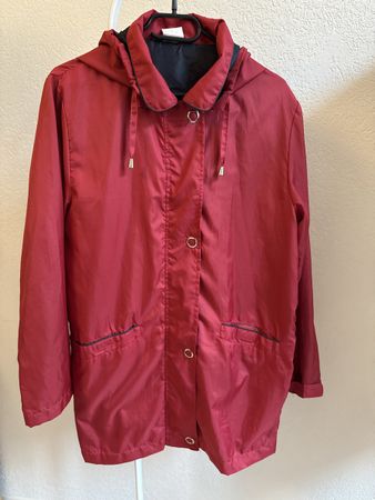 Veste à capuche vintage rouge Anne de Lançay , t.38/40