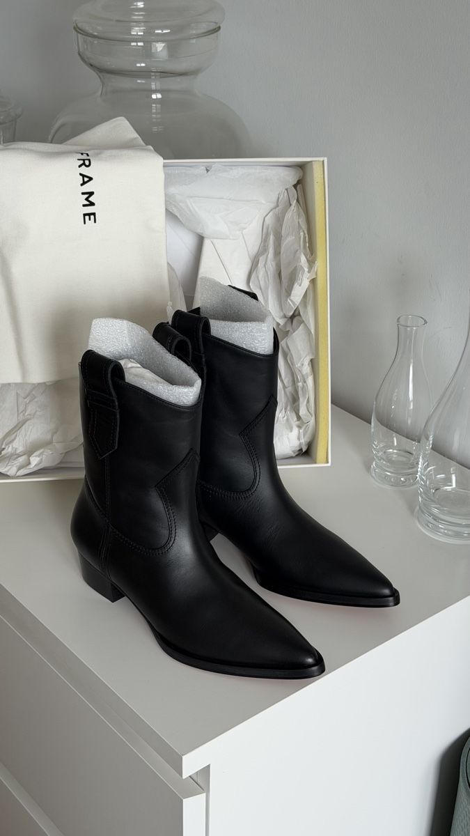 Scarpe da donna: Frame leather boots – Nuovo e nell'imballaggio originale da Paradiso venduto da viorea 1