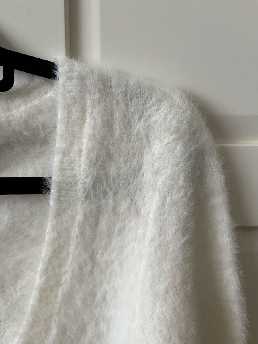H&M Pullover & Sweatshirts: Weicher Pullover – Neu (gemäss Beschreibung) aus Allschwil von eyl_bb8q 4
