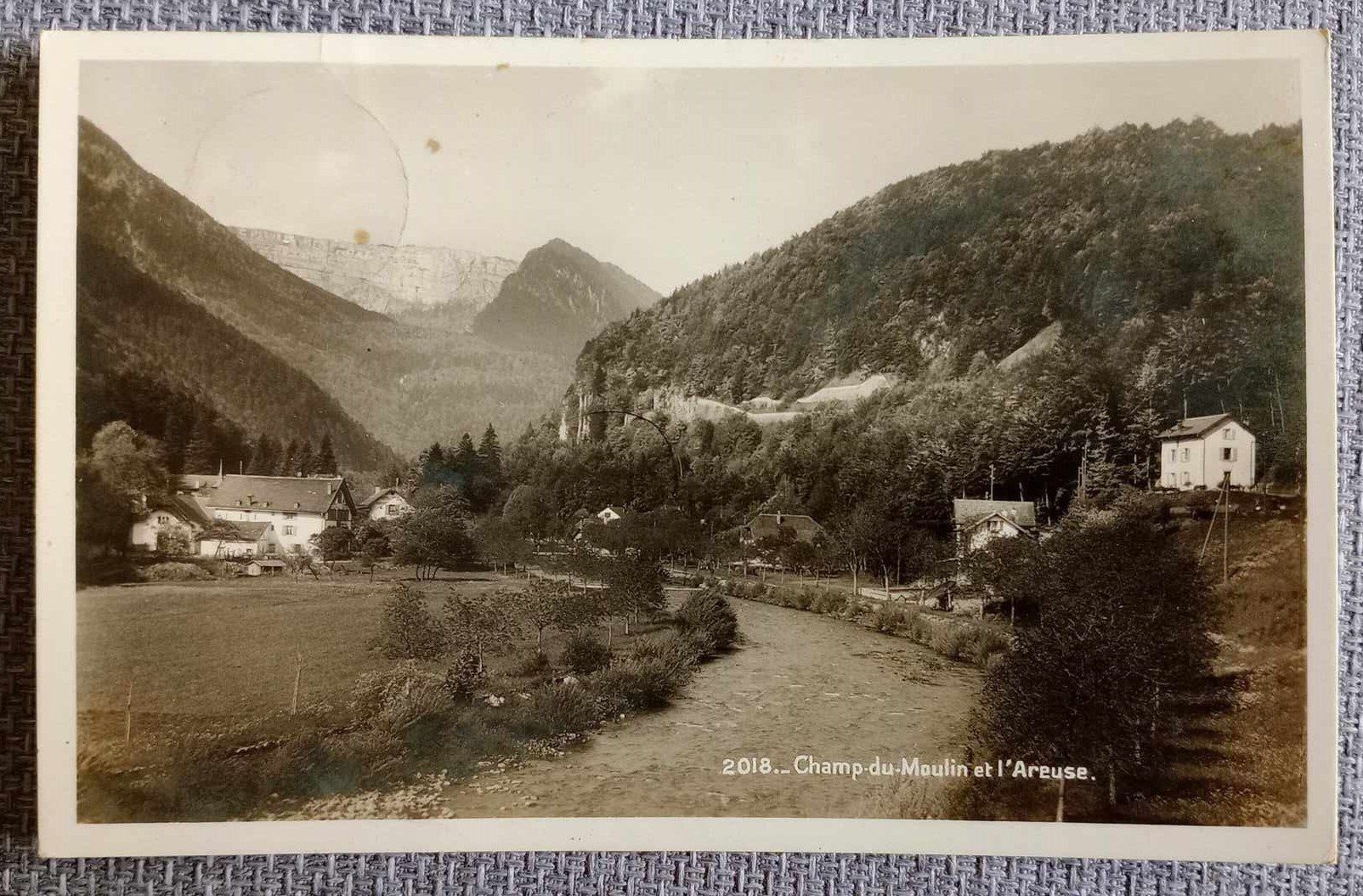 Cartoline postali: Carte postale / Champ-du-Moulin et Areuse 1933 – Usato da Le Locle venduto da PereiraHugo