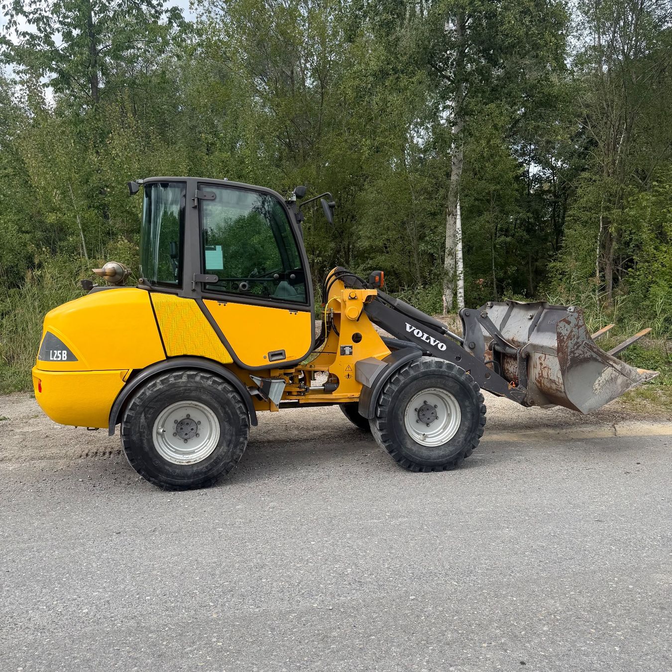 Caricatori: Volvo Radlader – Usato da Menziken venduto da TairiBaumaschinen10