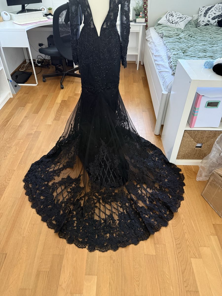 Vestiti: Schwarzes Brautkleid grösse XS – Nuovo (secondo la descrizione) da Langenthal venduto da Linn_Jaeger 5