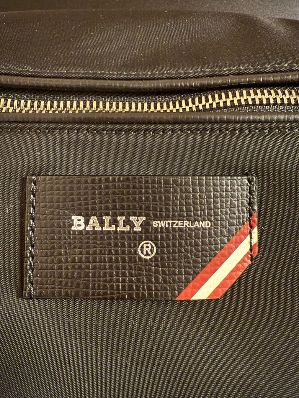 Bally Sonstige Kleidung & Accessoires: Sac en bandoulière Bally – Neu (gemäss Beschreibung) aus Genève von Igoreuf 4