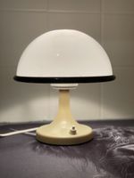 Tischleuchte im 70er-Jahre-Space-Age-Design 