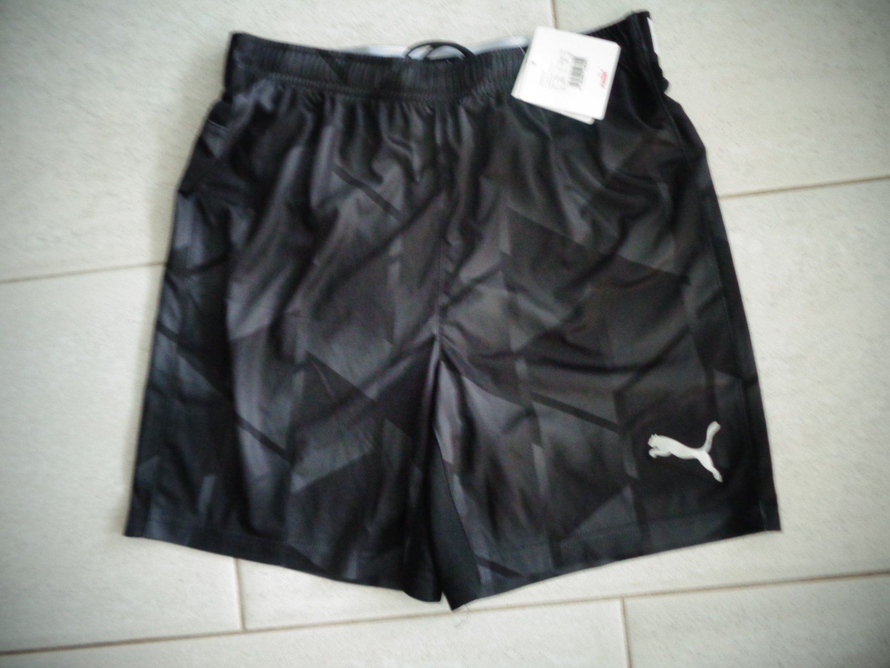 Puma Pantaloni: PUMA SPORT HOSE GR.176 NEU – Nuovo (secondo la descrizione) da Rotkreuz venduto da Samballi