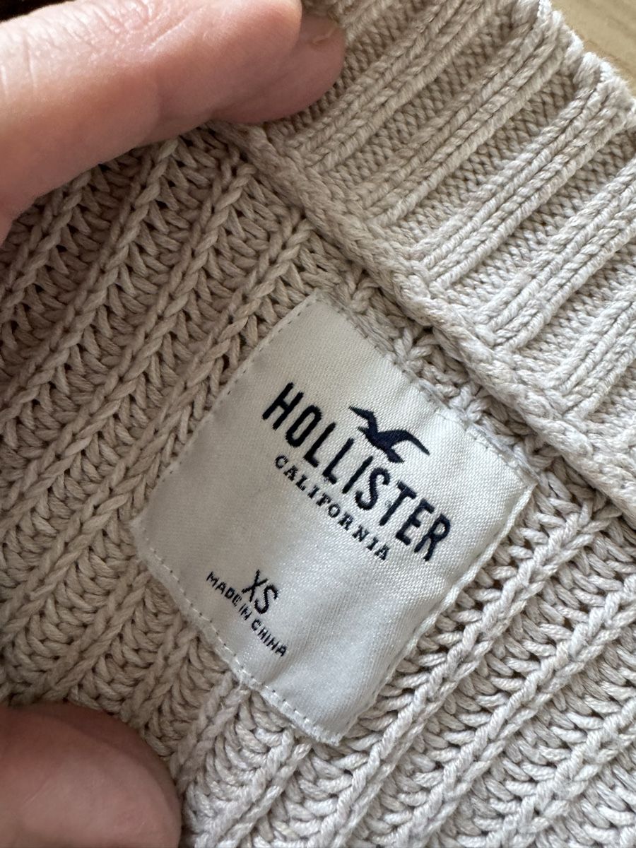 Hollister Pullover & Sweatshirts: Pull Hollister col V beige, état neuf XS – Gebraucht aus Veyrier von kimedovapa 2
