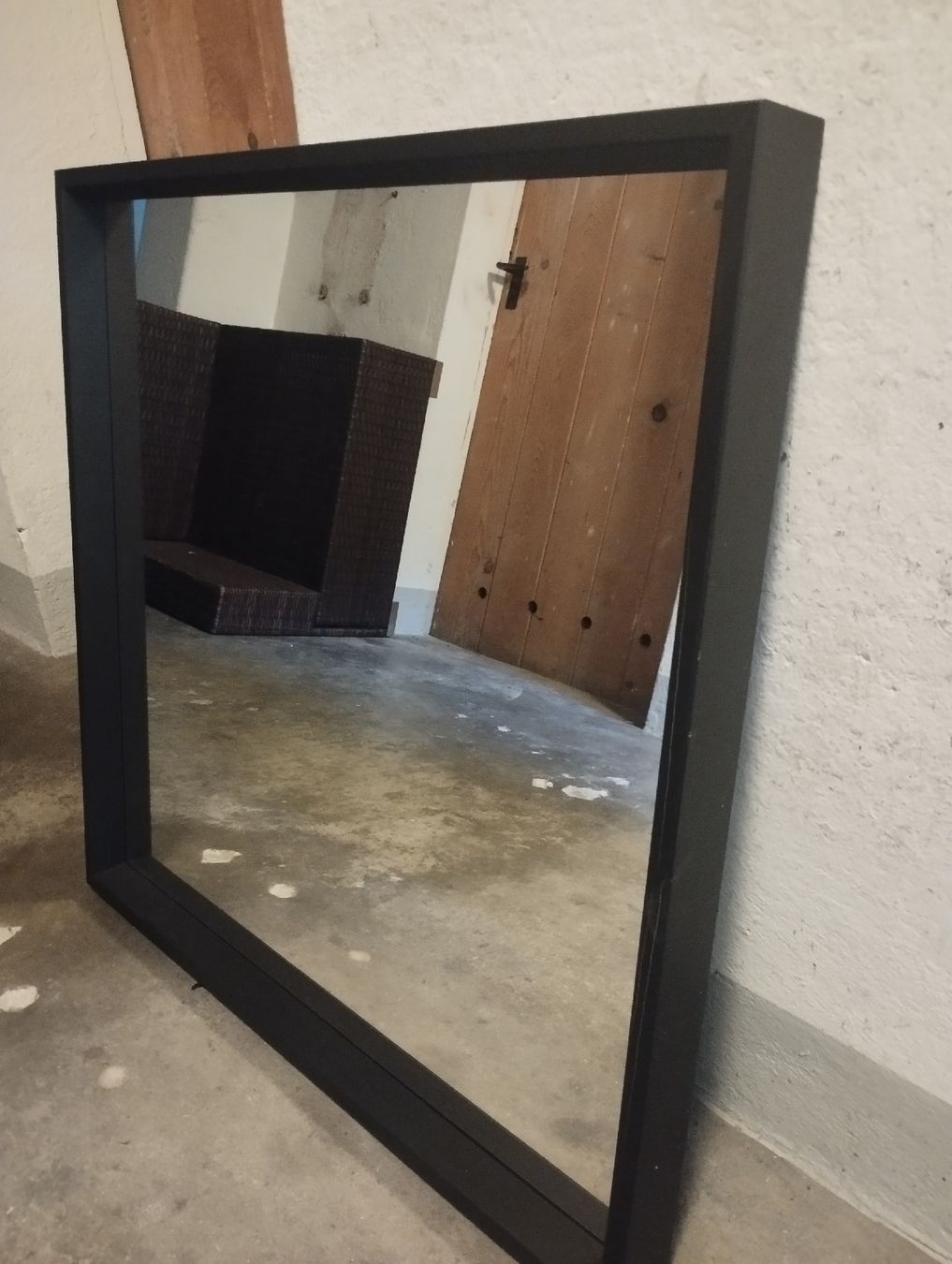 Ikea Miroirs: Spiegel schwarz 65 x 65 cm  – D'occasion à Bern par BoogiewoogieX 4
