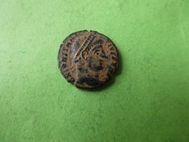 uralte Bronzemünze 17 mm     2.01 g