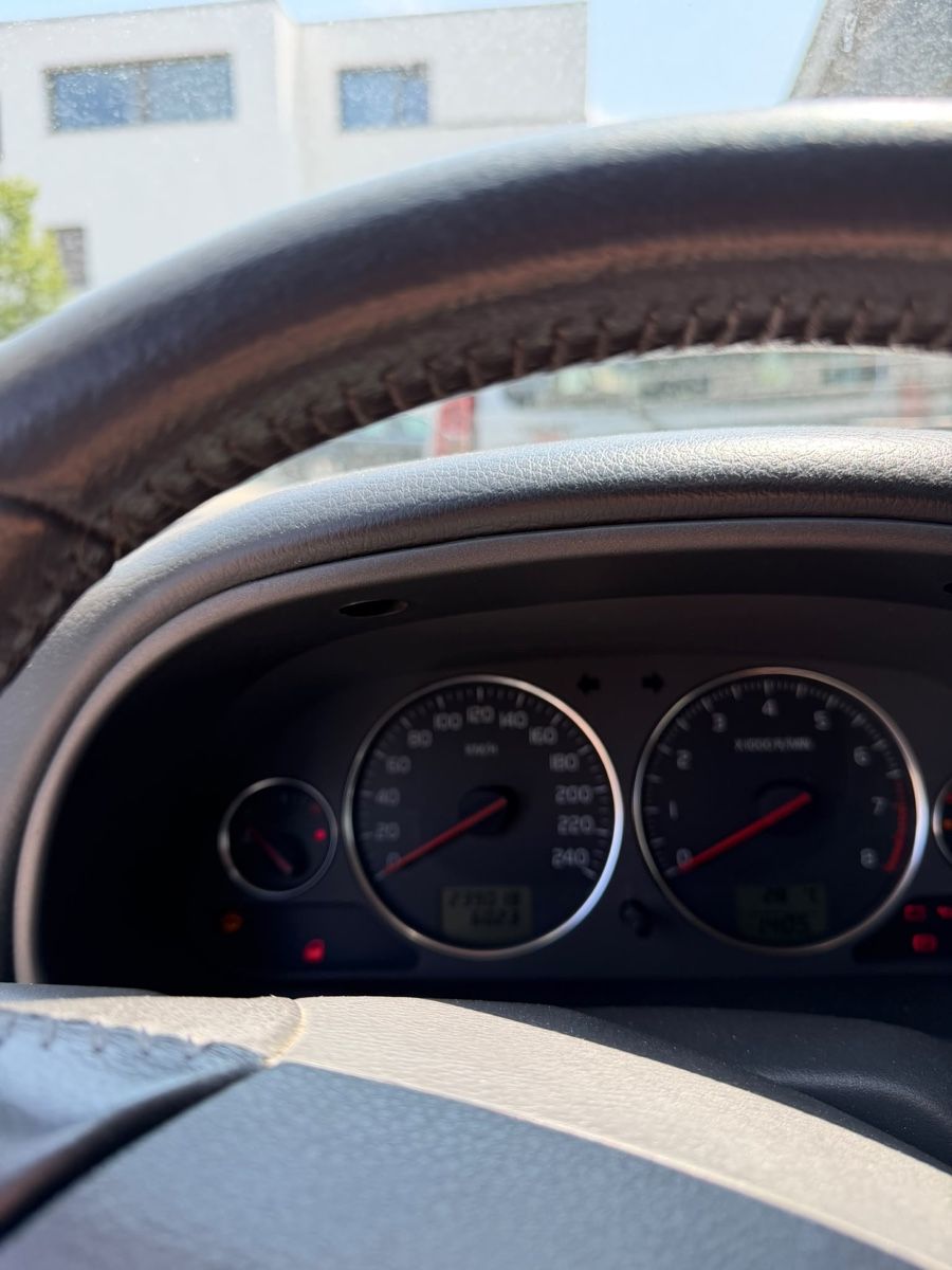 Volvo Automobili: Volvo v40 frisch MFK – Difettoso da Bütschwil venduto da sof_p98b 4