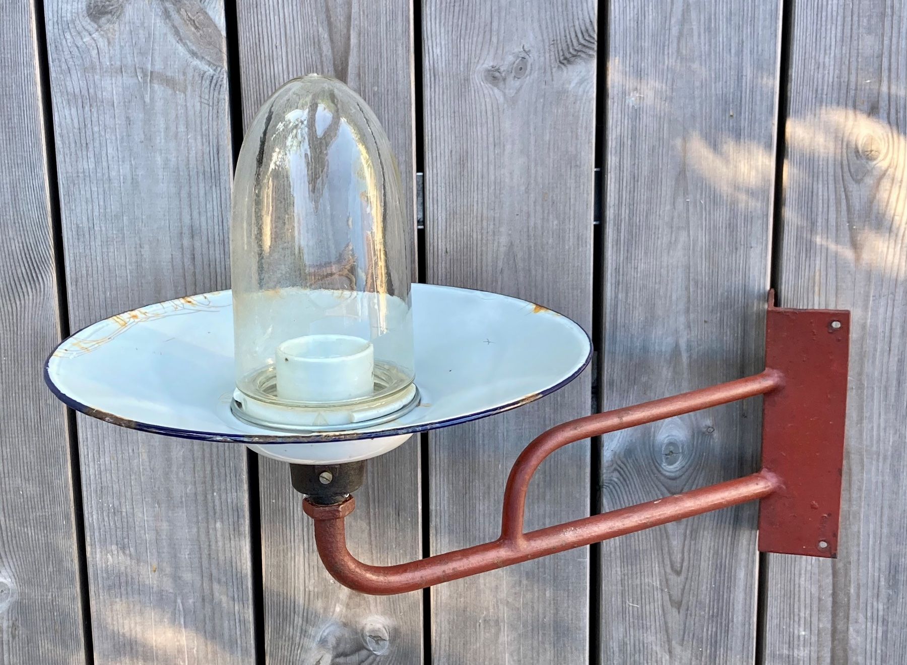 Lampade: einfache antike Industrie Aussenlampe / Wandlampe – Usato da Lüchingen venduto da Eeizo 3