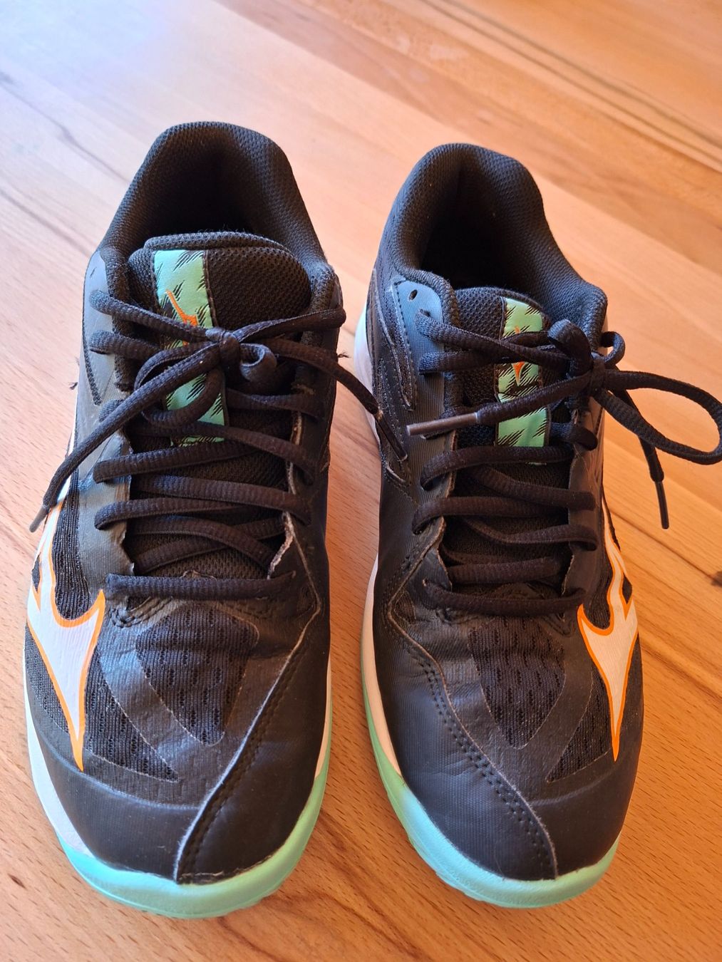 Scarpe da uomo: Hallenturnschuhe Gr.39 – Usato da Blankenburg venduto da mon_dbk6 1