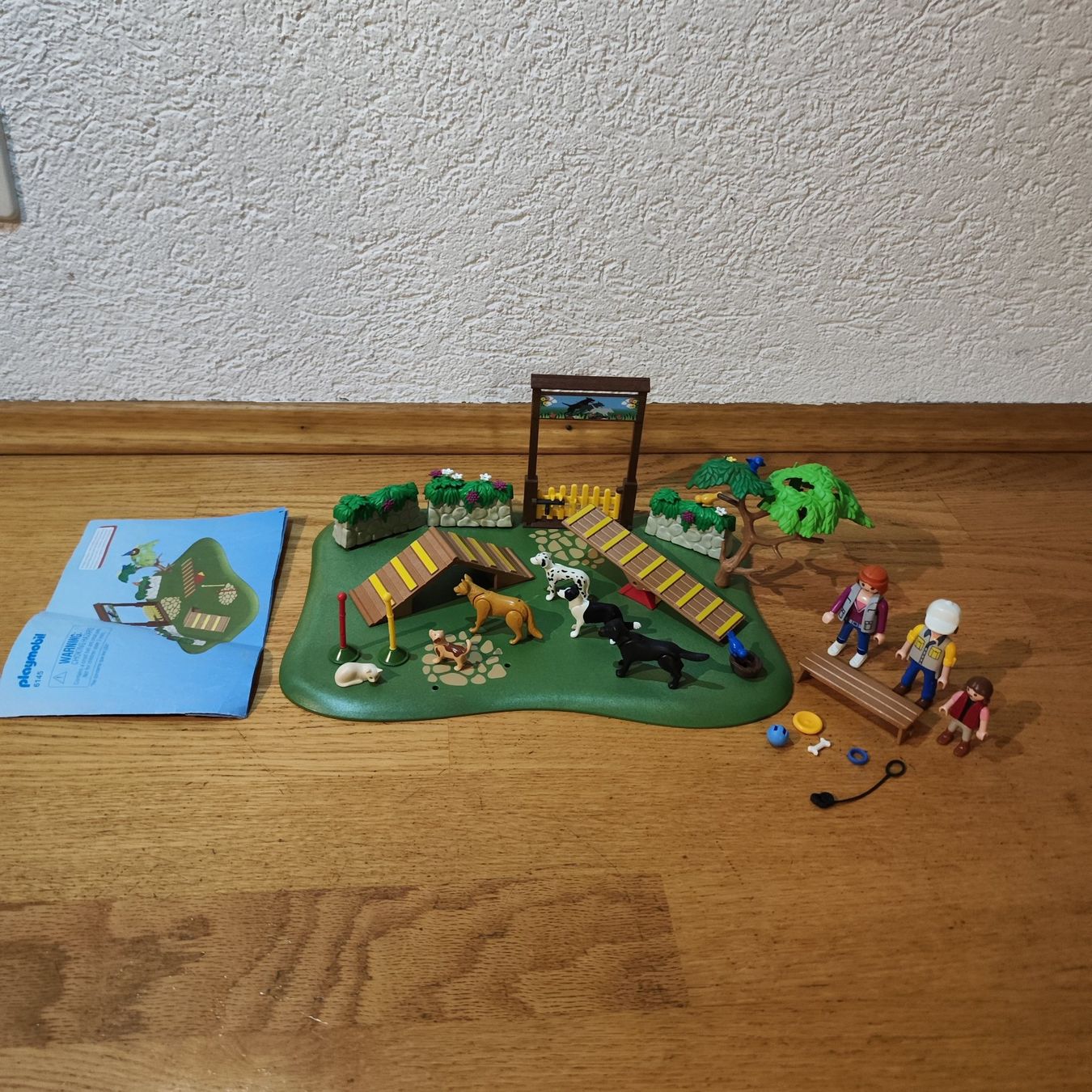 Playmobil Spielzeuge: Playmobil City Life Hundeschule – Gebraucht aus Riehen von WinniePuh4 5