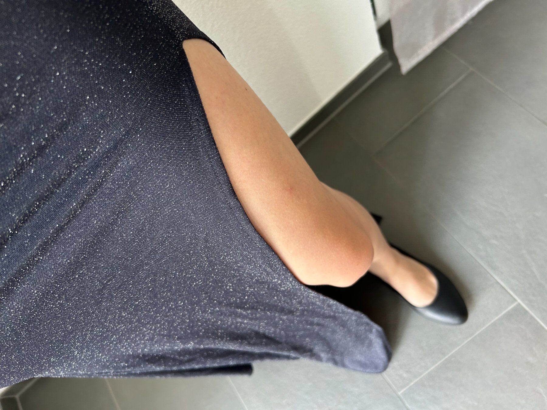 Robes: Elegantes dunkelblaues Abendkleid Grösse M – Neuf (Voir description) à Wiezikon b.Sirnach par Asti75 2