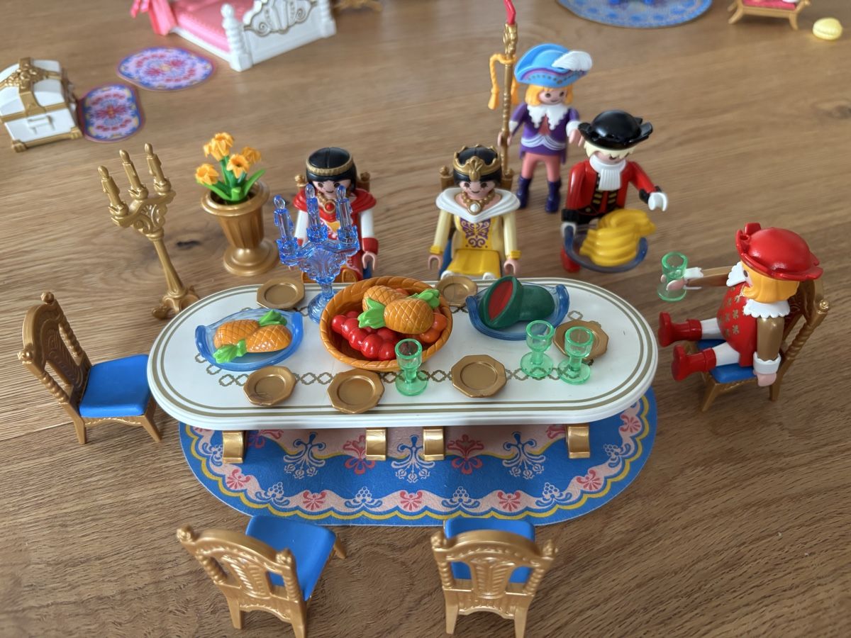 Playmobil Giocattoli: Playmobil Schlosseinrichtung – Usato da Muri AG venduto da Ariete81