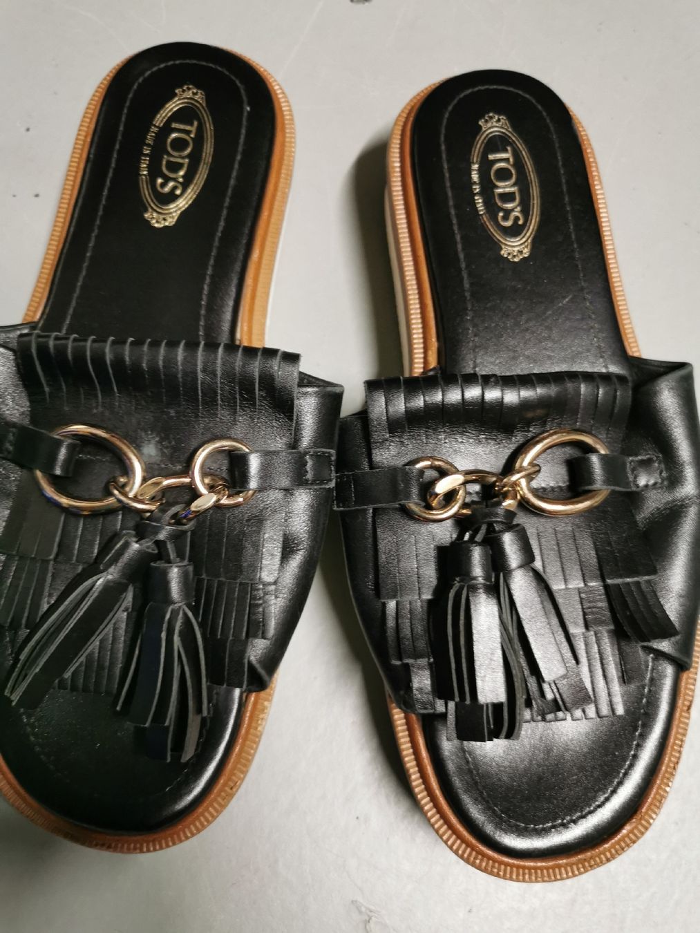 Tod'S Scarpe da donna: Tod's pantoletten gr 36,5 – Usato da Mühlethurnen venduto da GaspAnita 1