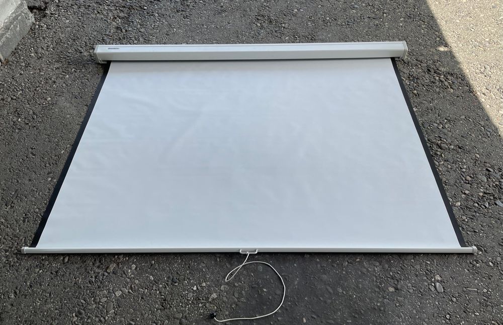 Ausziehbare RolloLeinwand Kaufen auf Ricardo