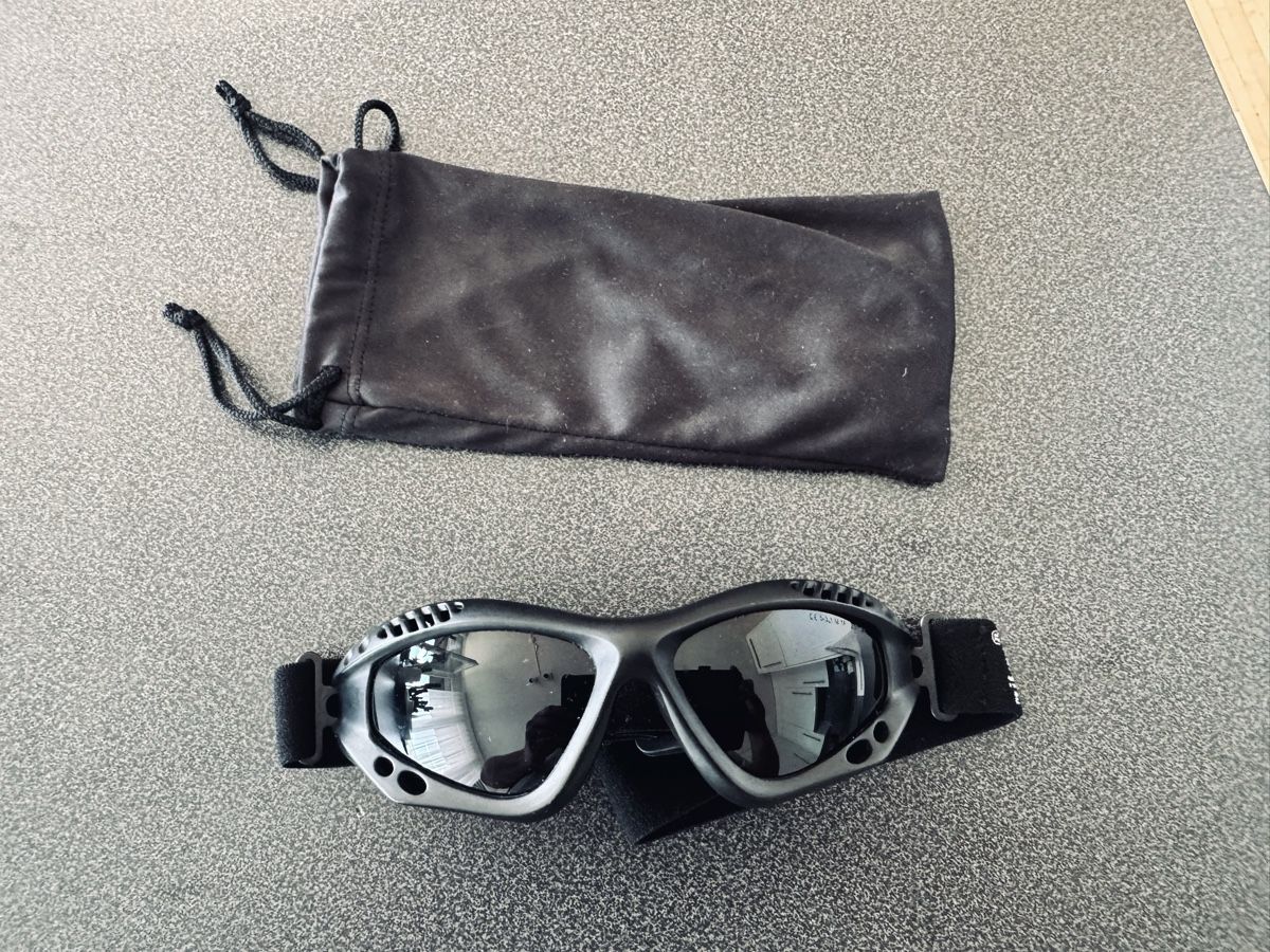 Brillen & Gläser: Mil-Tec Schutzbrille / Tactical Goggles mit Beutel – Gebraucht aus Küsnacht ZH von AlexanderH.