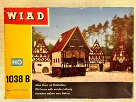 WIAD 1038B, Altes Haus mit Holzbalkon, Bausatz, Vintage