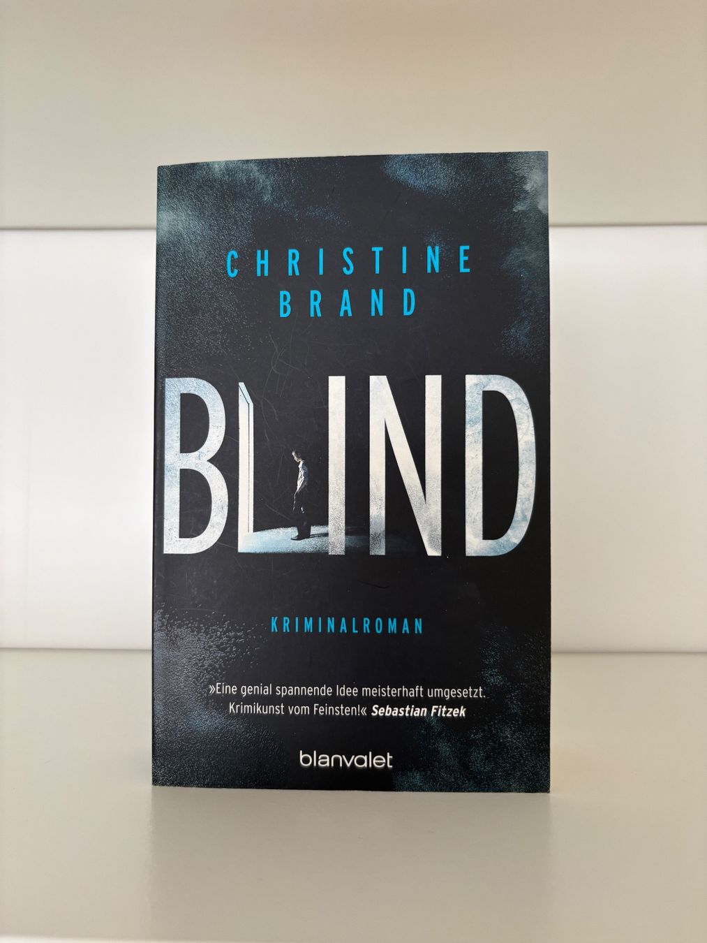 Libri: Blind - Christine Brand – Usato da Steffisburg venduto da elsa.catalina