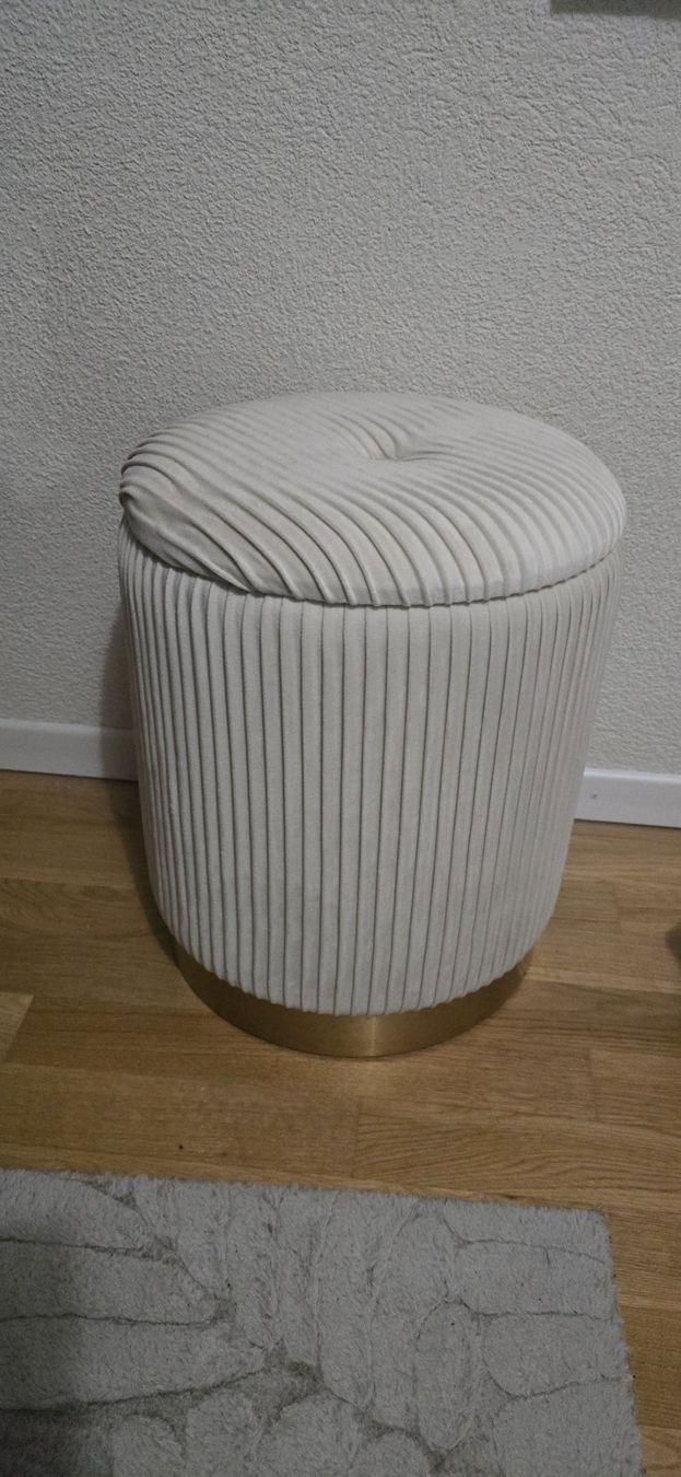 Maisons du monde Truhen: Pouf coffre – Gebraucht aus Monthey von apo_p9pk
