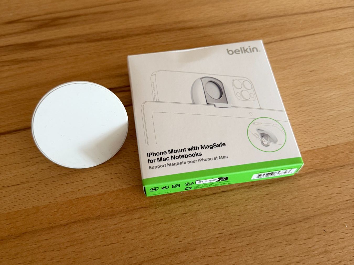 Belkin Staffe: iPhone Halterung Magsafe f.Macbooks - MAC continutity camera – Usato da Nürensdorf venduto da chr_pbl7