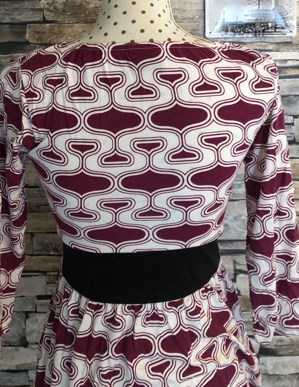 Pullover & Sweatshirts: Sweatshirt weiss/violett Gr. XS – Gebraucht aus Wettingen von Hasta80 1