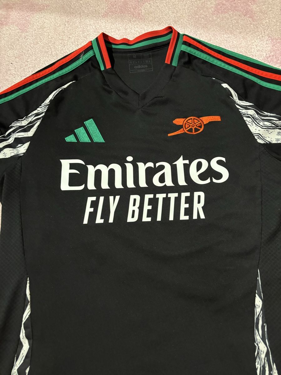 Arsenal Canottiere & Pantaloni: FC Arsenal Trikot – Usato da Wimmis venduto da Soccerfanshop 1