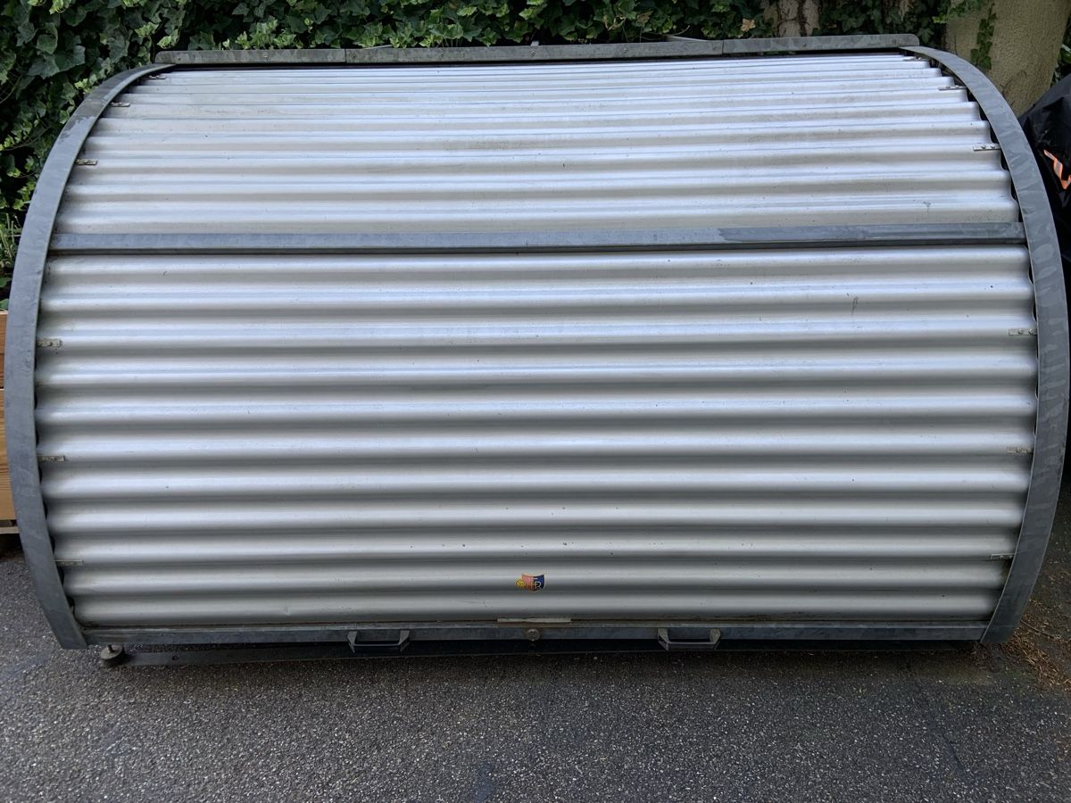 Abris: Vitelli Bike-Safe Velobox – D'occasion à Riehen par 4dog 2