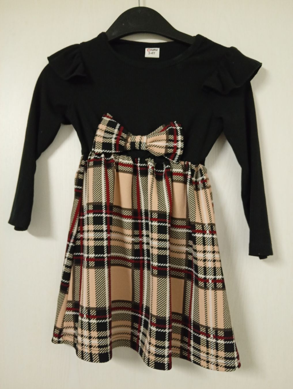 Vestiti & Gonne: Mädchen Kleid schwarz kariert Grösse 3-4J – Usato da Winterthur venduto da pjuma01