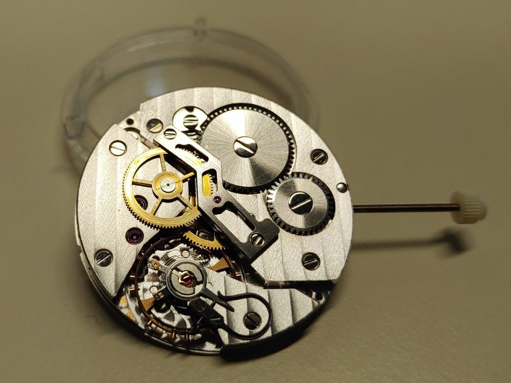 Eta Orologi: Uhrwerk Unitas 24 Stunden / Zentralsekunde – Nuovo (secondo la descrizione) da Lyss venduto da liquidpalladium