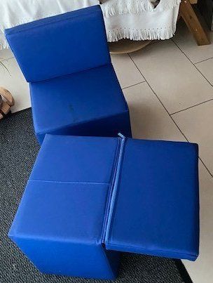 Sgabelli: 2 marineblaue Klapp-Hocker, variabel einsetzbar! – Usato da Zürich venduto da Hallo0109 1