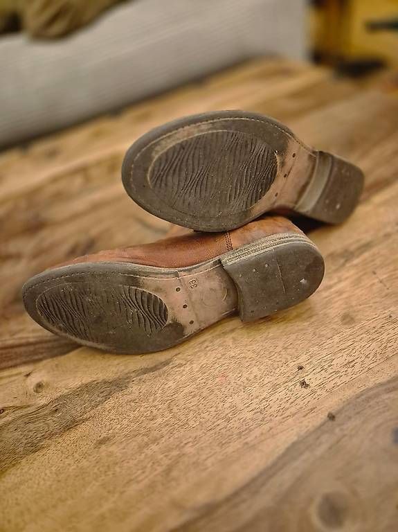 Scarpe da donna: Leder Stefeletten. Grösse 38 mit Leopardenmuster  – Usato da Bremgarten AG venduto da Noii 4
